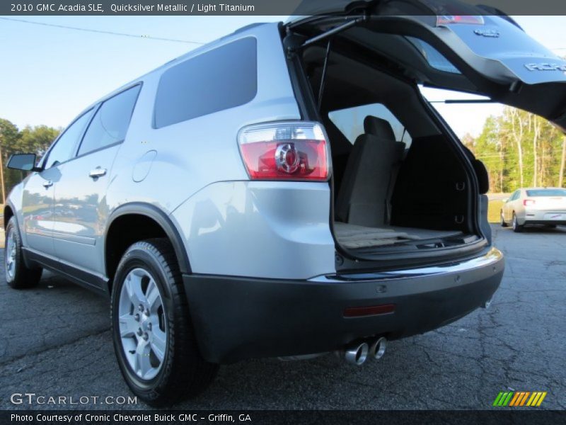 Quicksilver Metallic / Light Titanium 2010 GMC Acadia SLE