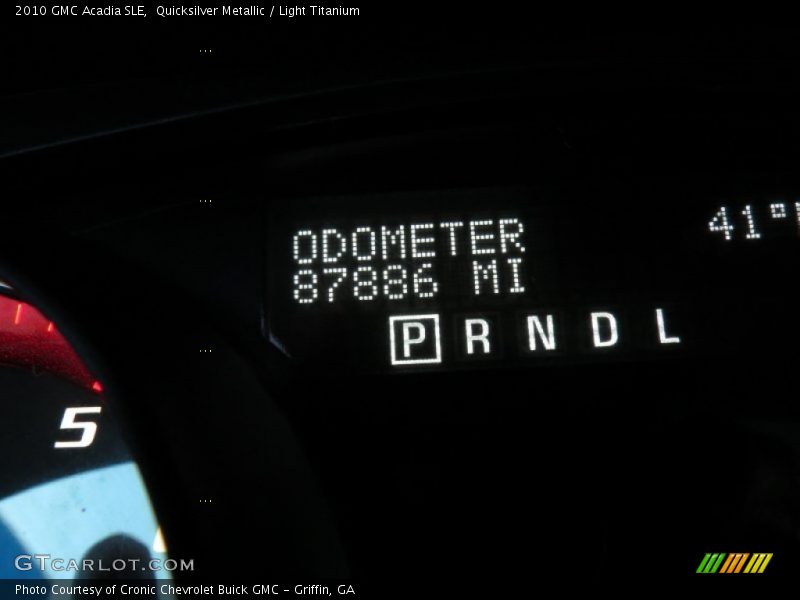 Quicksilver Metallic / Light Titanium 2010 GMC Acadia SLE