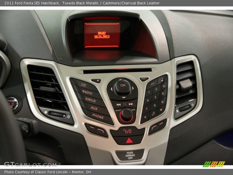 Tuxedo Black Metallic / Cashmere/Charcoal Black Leather 2011 Ford Fiesta SES Hatchback