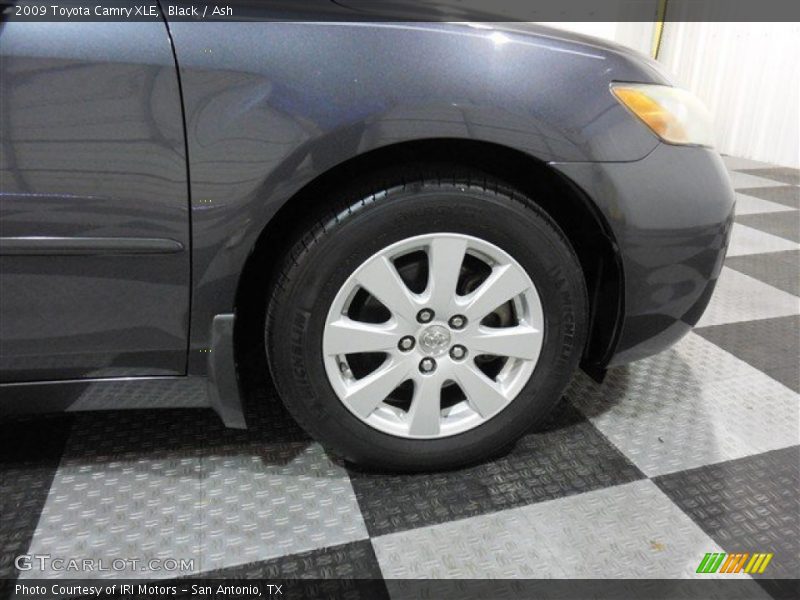 Black / Ash 2009 Toyota Camry XLE