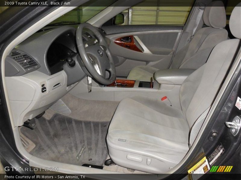 Black / Ash 2009 Toyota Camry XLE