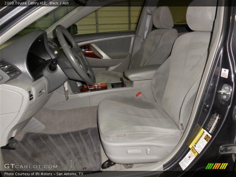 Black / Ash 2009 Toyota Camry XLE