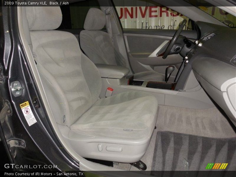 Black / Ash 2009 Toyota Camry XLE