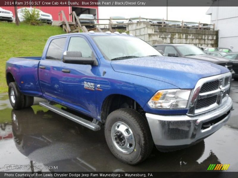 Front 3/4 View of 2014 3500 SLT Crew Cab 4x4 Dually