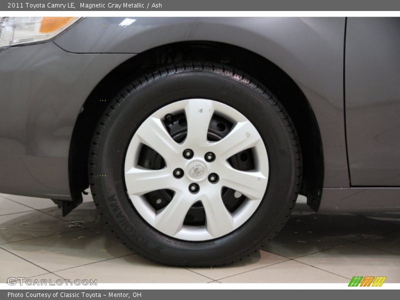 Magnetic Gray Metallic / Ash 2011 Toyota Camry LE