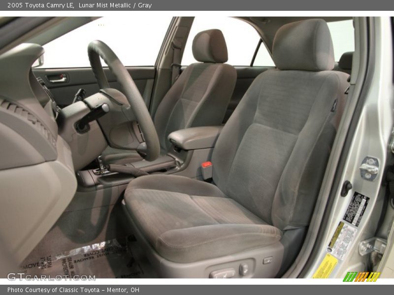 Lunar Mist Metallic / Gray 2005 Toyota Camry LE