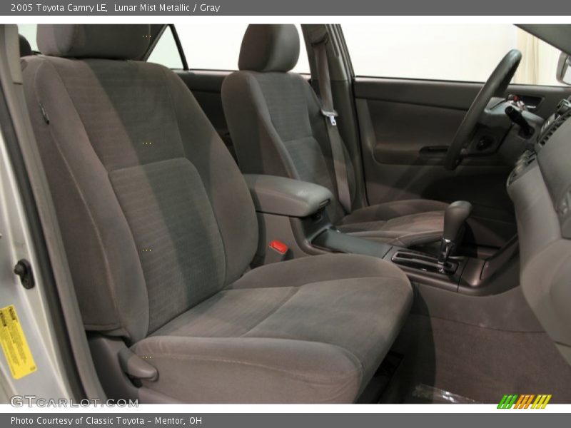 Lunar Mist Metallic / Gray 2005 Toyota Camry LE