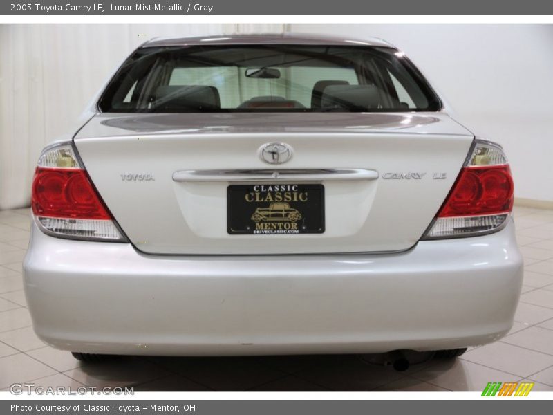 Lunar Mist Metallic / Gray 2005 Toyota Camry LE