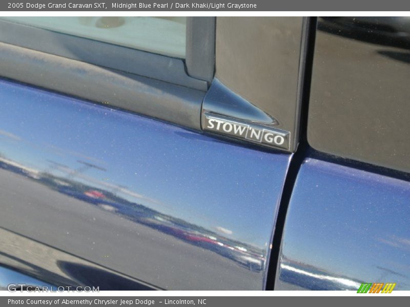 Midnight Blue Pearl / Dark Khaki/Light Graystone 2005 Dodge Grand Caravan SXT