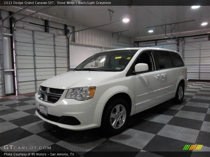 Stone White / Black/Light Graystone 2013 Dodge Grand Caravan SXT