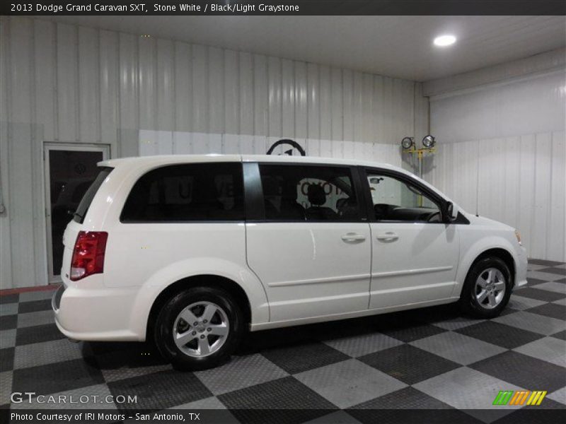 Stone White / Black/Light Graystone 2013 Dodge Grand Caravan SXT