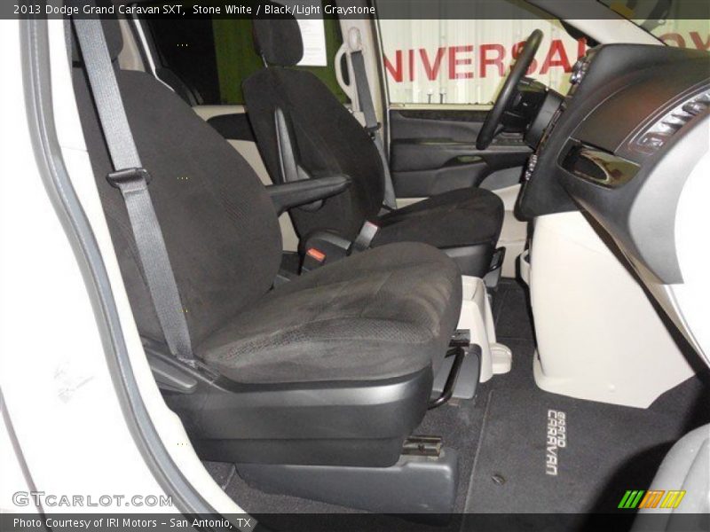 Stone White / Black/Light Graystone 2013 Dodge Grand Caravan SXT