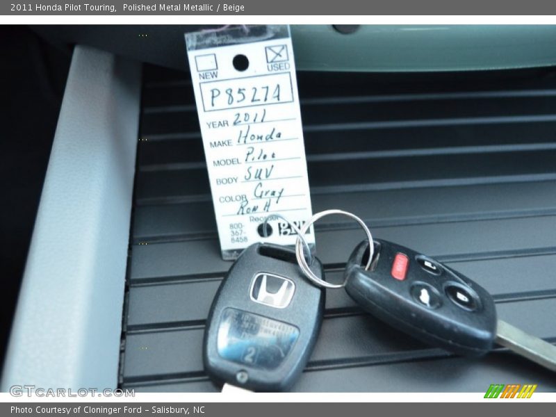 Polished Metal Metallic / Beige 2011 Honda Pilot Touring