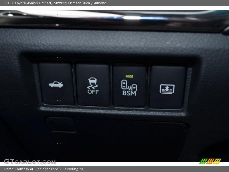 Sizzling Crimson Mica / Almond 2013 Toyota Avalon Limited