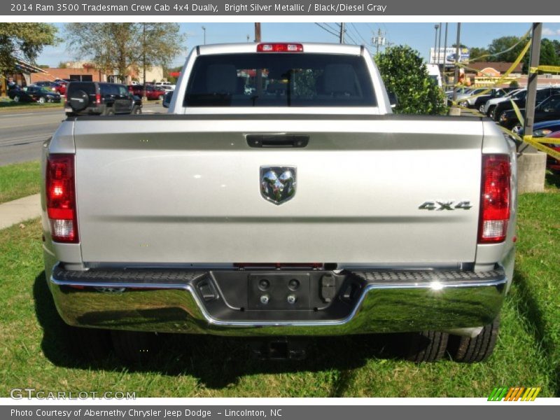 Bright Silver Metallic / Black/Diesel Gray 2014 Ram 3500 Tradesman Crew Cab 4x4 Dually