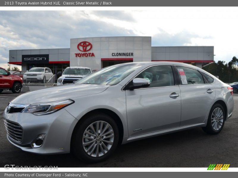 Classic Silver Metallic / Black 2013 Toyota Avalon Hybrid XLE