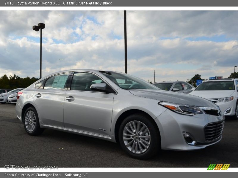 Classic Silver Metallic / Black 2013 Toyota Avalon Hybrid XLE