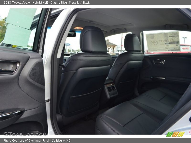 Classic Silver Metallic / Black 2013 Toyota Avalon Hybrid XLE