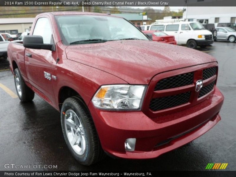 Front 3/4 View of 2014 1500 Express Regular Cab 4x4