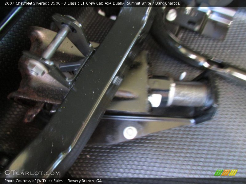 Summit White / Dark Charcoal 2007 Chevrolet Silverado 3500HD Classic LT Crew Cab 4x4 Dually