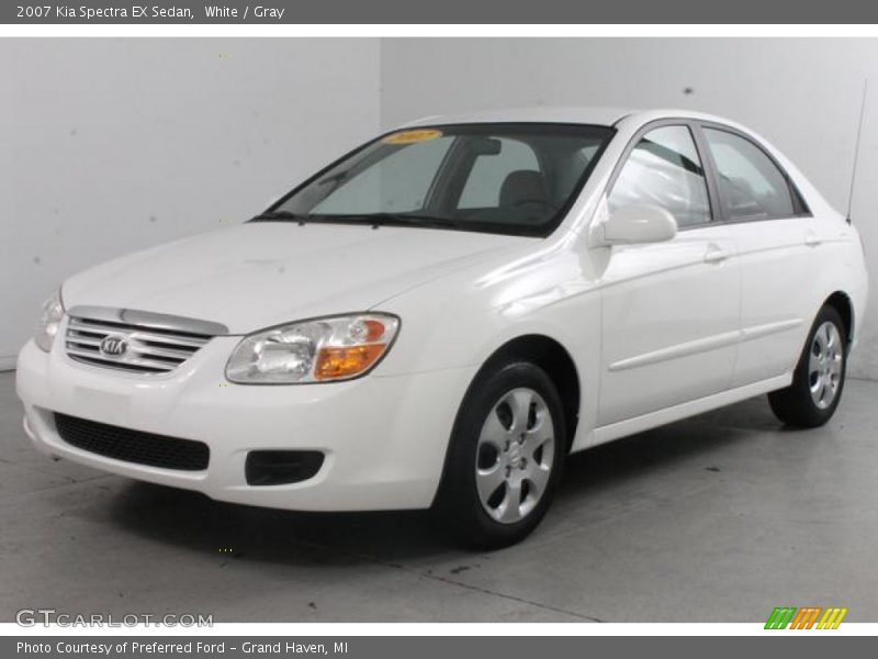White / Gray 2007 Kia Spectra EX Sedan