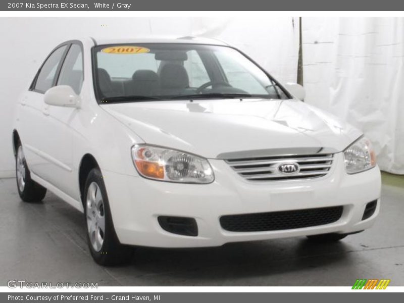 White / Gray 2007 Kia Spectra EX Sedan