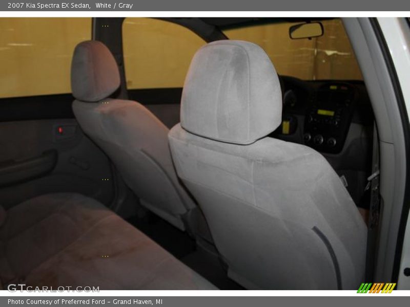 White / Gray 2007 Kia Spectra EX Sedan