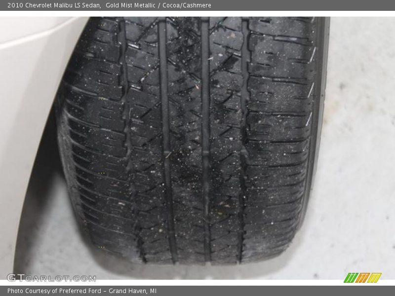 Gold Mist Metallic / Cocoa/Cashmere 2010 Chevrolet Malibu LS Sedan