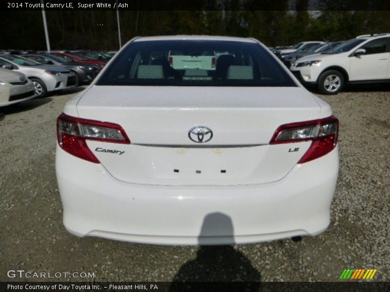 Super White / Ash 2014 Toyota Camry LE
