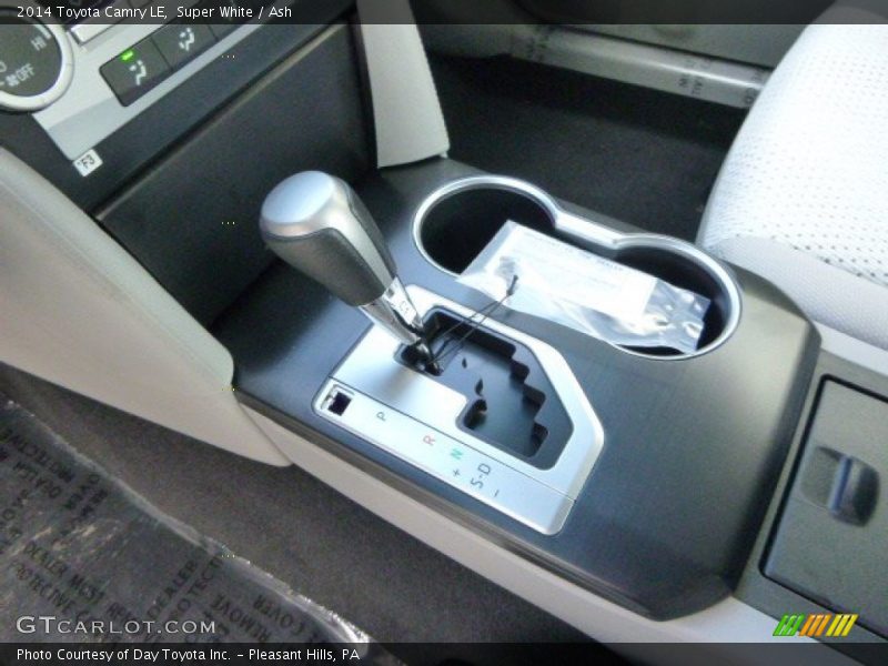 Super White / Ash 2014 Toyota Camry LE