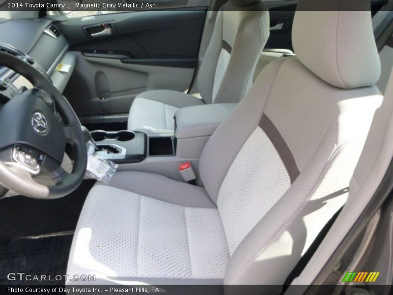 Magnetic Gray Metallic / Ash 2014 Toyota Camry L