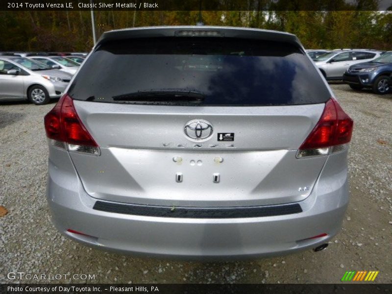 Classic Silver Metallic / Black 2014 Toyota Venza LE