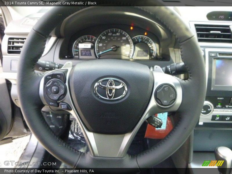 Magnetic Gray Metallic / Black 2014 Toyota Camry SE