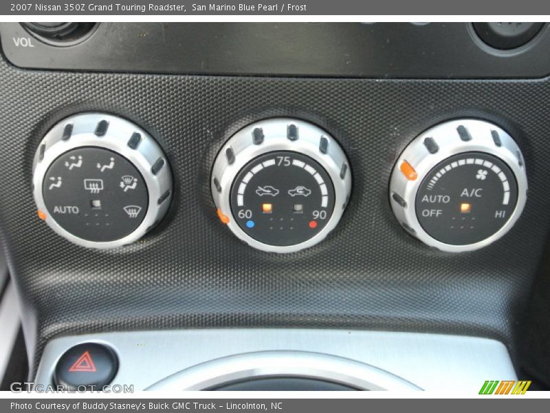 Controls of 2007 350Z Grand Touring Roadster