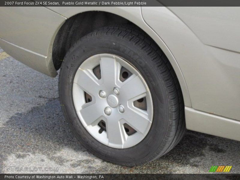 Pueblo Gold Metallic / Dark Pebble/Light Pebble 2007 Ford Focus ZX4 SE Sedan