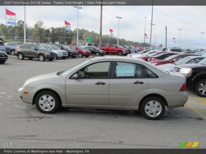 Pueblo Gold Metallic / Dark Pebble/Light Pebble 2007 Ford Focus ZX4 SE Sedan
