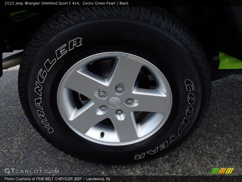 Gecko Green Pearl / Black 2013 Jeep Wrangler Unlimited Sport S 4x4