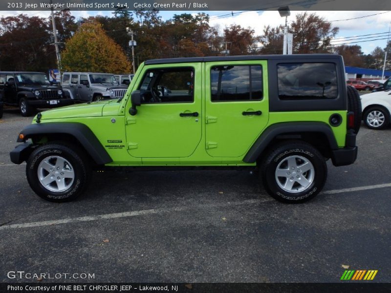 Gecko Green Pearl / Black 2013 Jeep Wrangler Unlimited Sport S 4x4