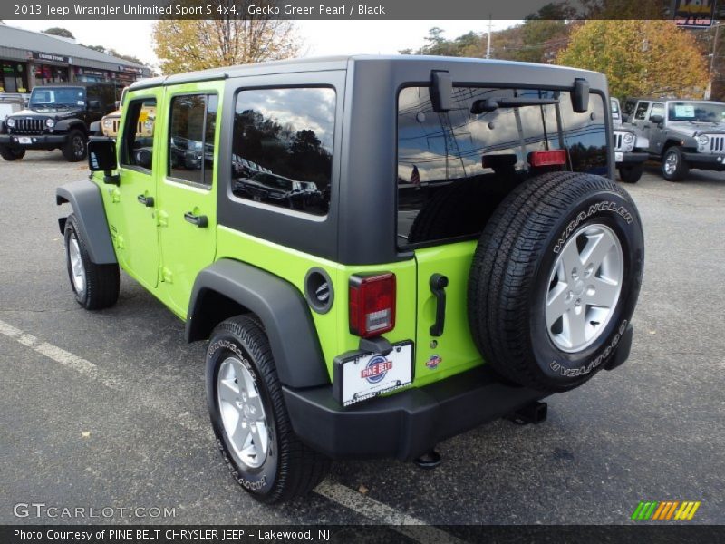 Gecko Green Pearl / Black 2013 Jeep Wrangler Unlimited Sport S 4x4