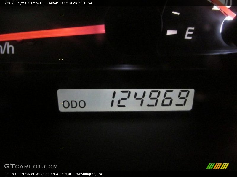 Desert Sand Mica / Taupe 2002 Toyota Camry LE