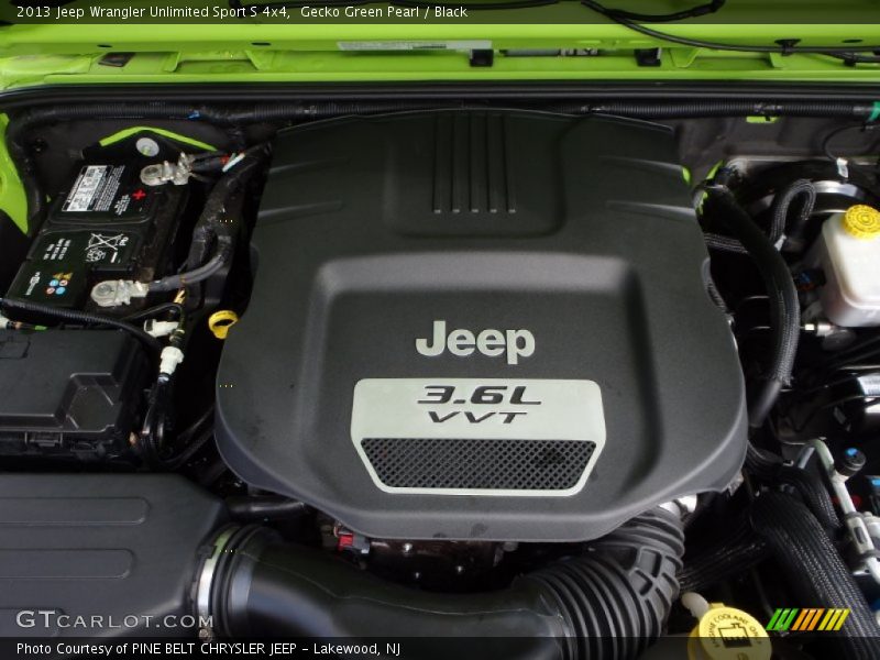 Gecko Green Pearl / Black 2013 Jeep Wrangler Unlimited Sport S 4x4