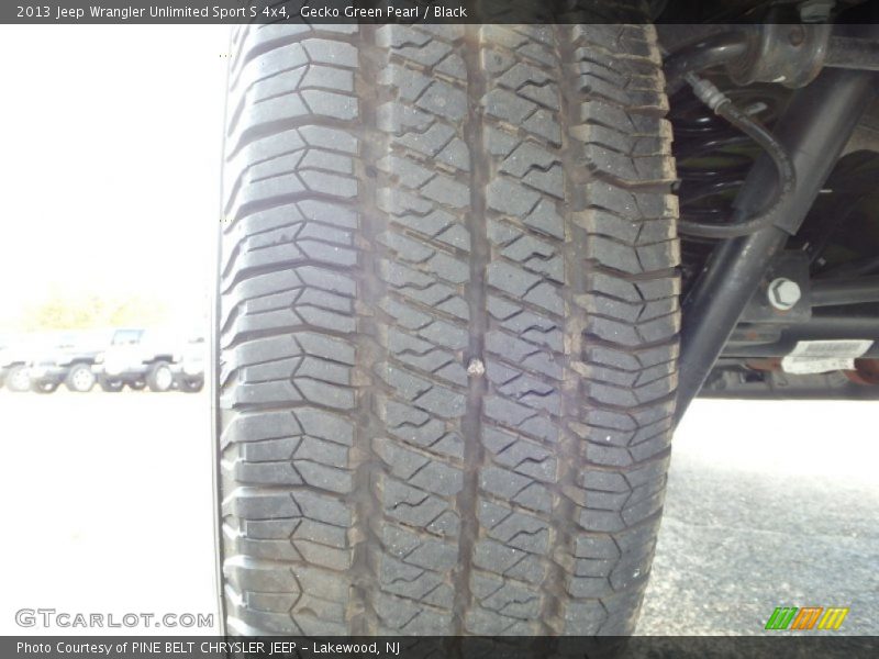 Gecko Green Pearl / Black 2013 Jeep Wrangler Unlimited Sport S 4x4
