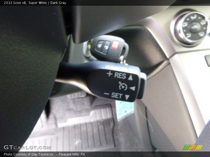 Super White / Dark Gray 2013 Scion xB