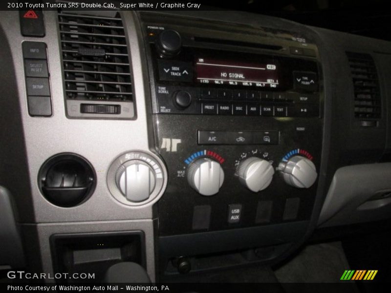 Controls of 2010 Tundra SR5 Double Cab
