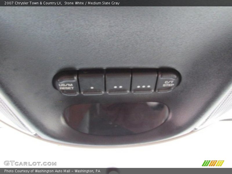 Stone White / Medium Slate Gray 2007 Chrysler Town & Country LX
