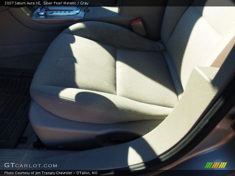 Silver Pearl Metallic / Gray 2007 Saturn Aura XE