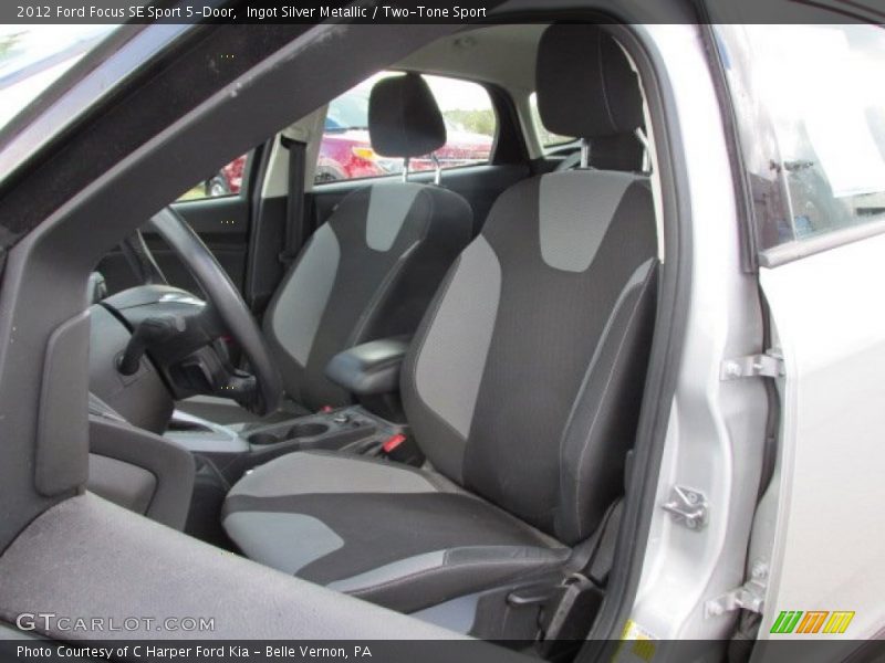 Ingot Silver Metallic / Two-Tone Sport 2012 Ford Focus SE Sport 5-Door