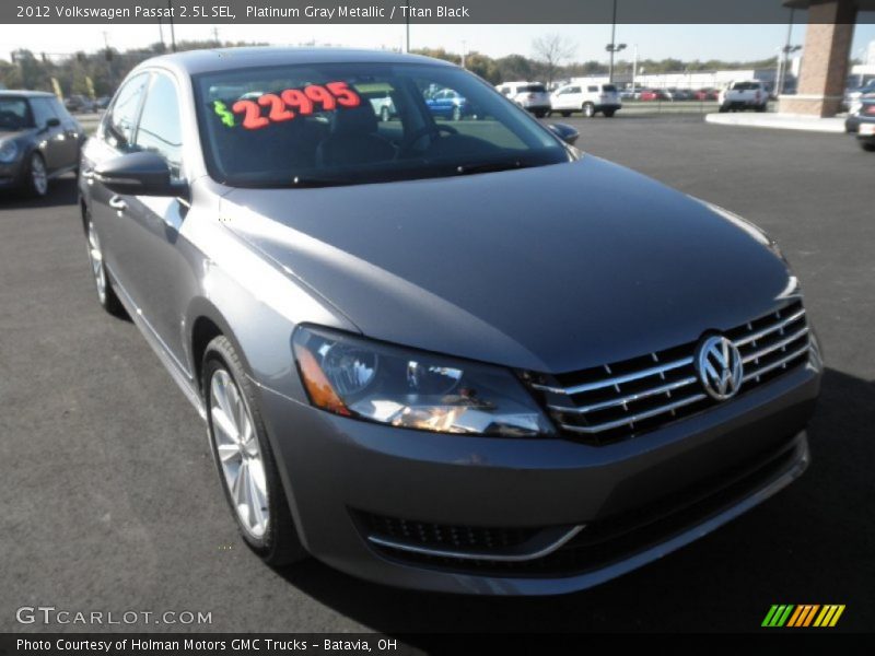 Platinum Gray Metallic / Titan Black 2012 Volkswagen Passat 2.5L SEL