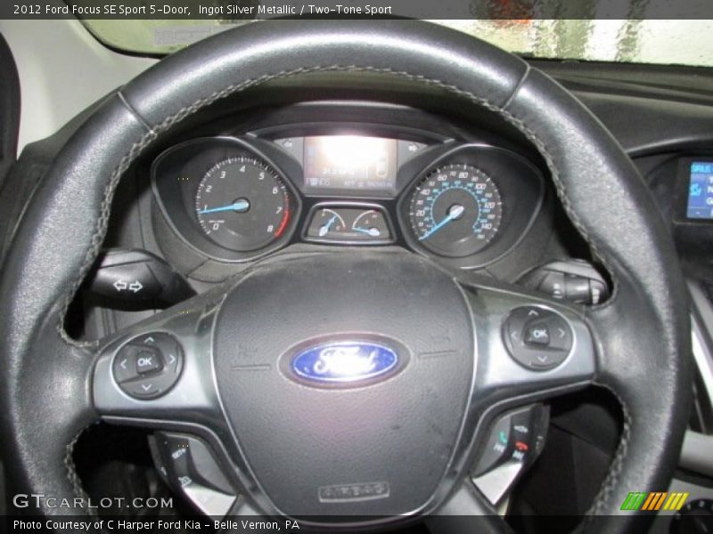 Ingot Silver Metallic / Two-Tone Sport 2012 Ford Focus SE Sport 5-Door