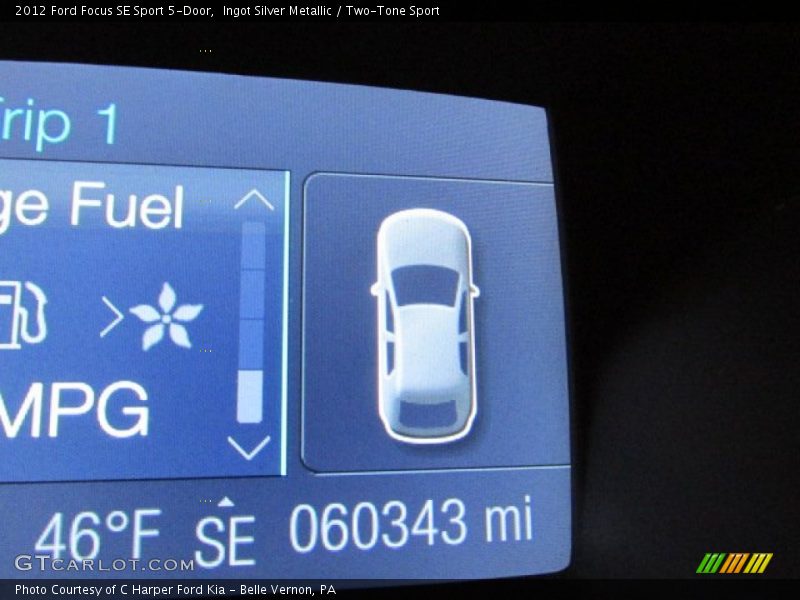 Ingot Silver Metallic / Two-Tone Sport 2012 Ford Focus SE Sport 5-Door
